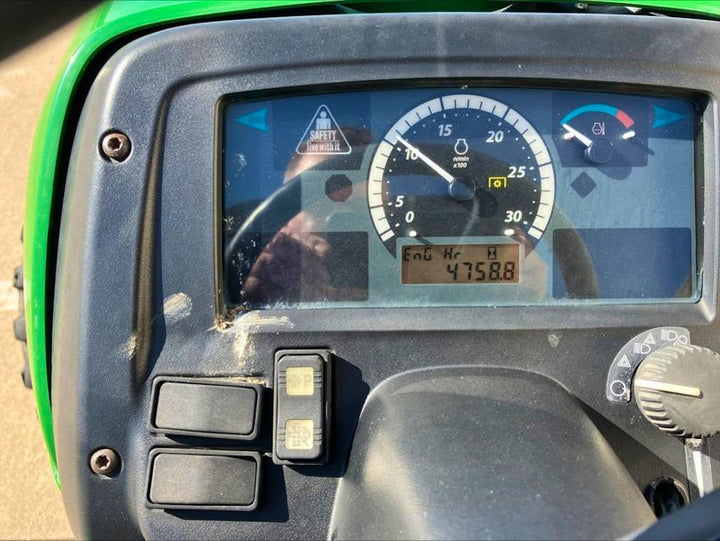 John Deere 3032E – 2015