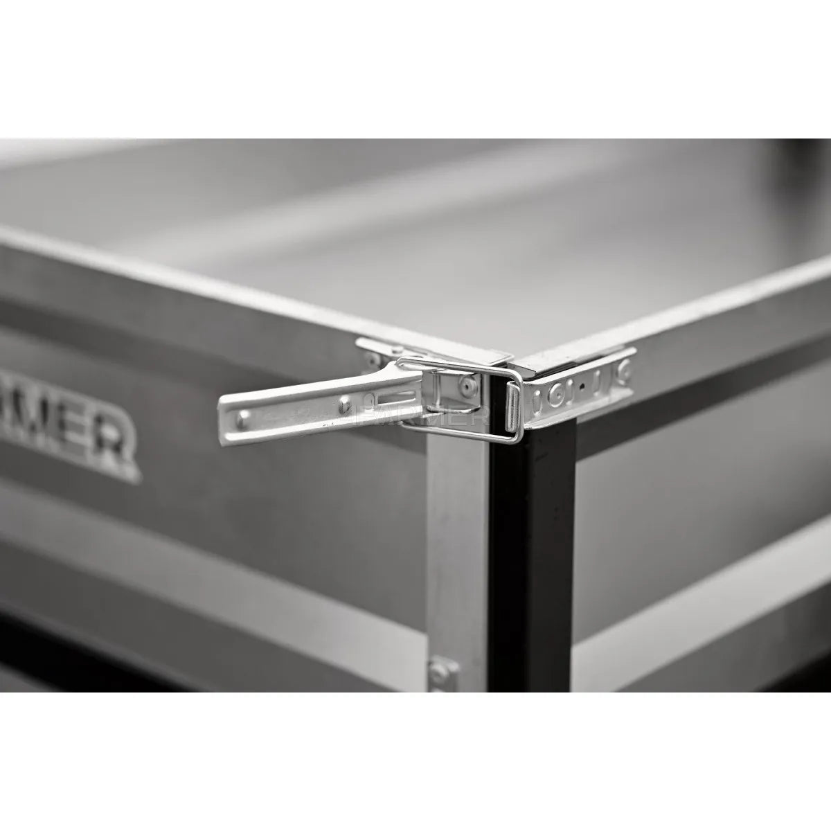 Rimorchio da giardino monoasse per trattoretta