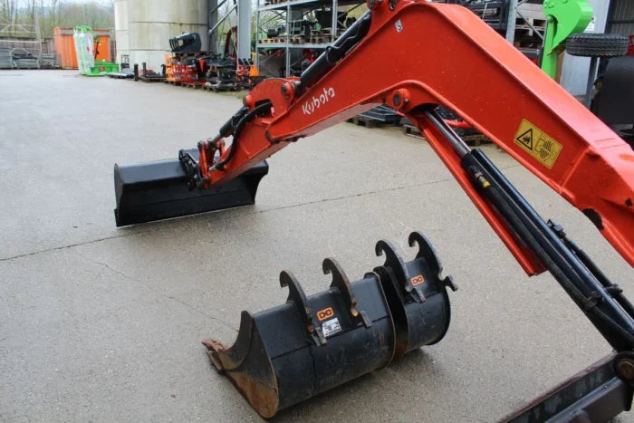 KUBOTA U27-4 – 2015